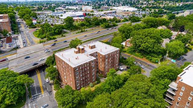 1234 Midland Avenue 2E, Bronxville, NY 10708