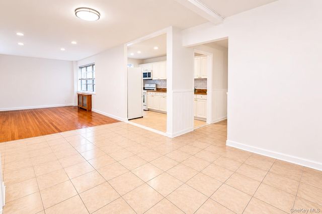 1234 Midland Avenue 2E, Bronxville, NY 10708