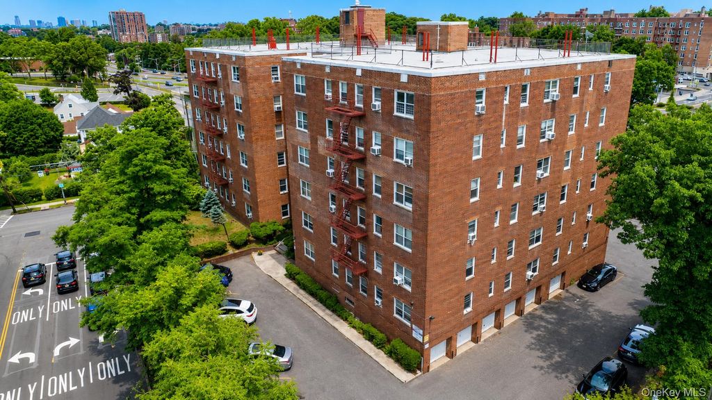1234 Midland Avenue 2E, Bronxville, NY 10708