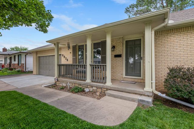 8824 W Birch Ln, Wichita, KS 67212
