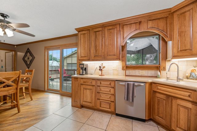 8824 W Birch Ln, Wichita, KS 67212