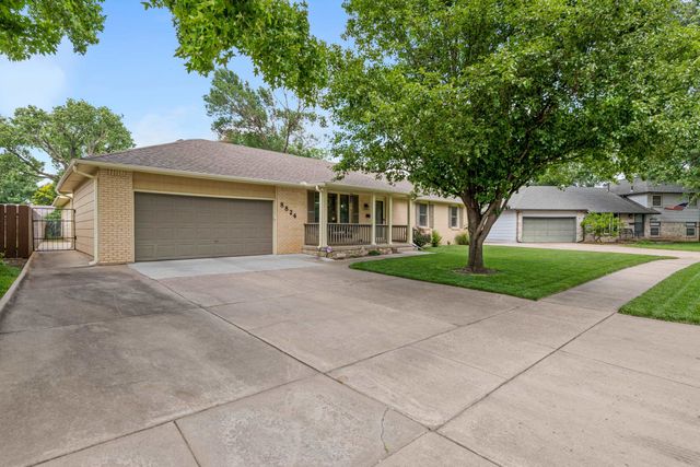 8824 W Birch Ln, Wichita, KS 67212
