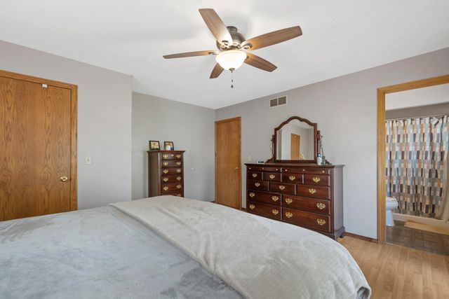 8824 W Birch Ln, Wichita, KS 67212