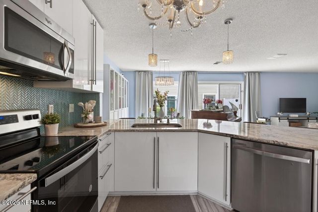 805 OLD BRIDGE Road 2, St. Johns, FL 32259