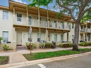 2401 NW 7th Street, Boynton Beach, FL 33426