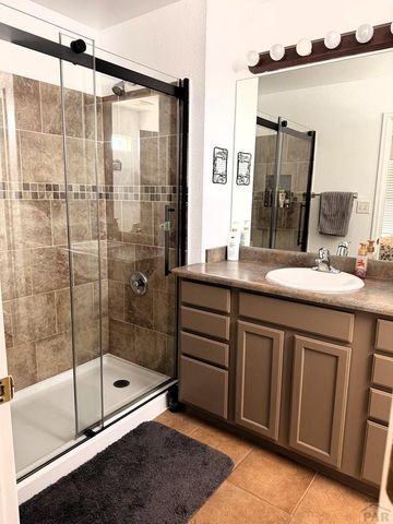 959 E Moonbeam Dr, Pueblo West, CO 81007