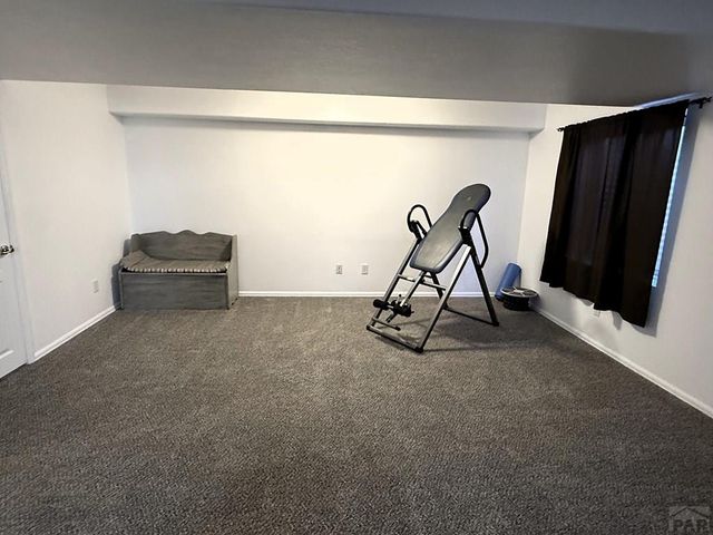 959 E Moonbeam Dr, Pueblo West, CO 81007