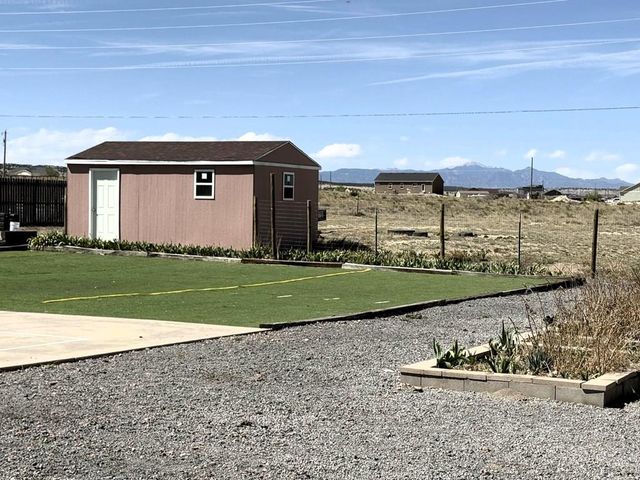 959 E Moonbeam Dr, Pueblo West, CO 81007