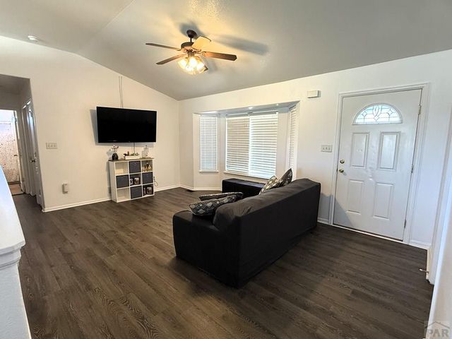 959 E Moonbeam Dr, Pueblo West, CO 81007