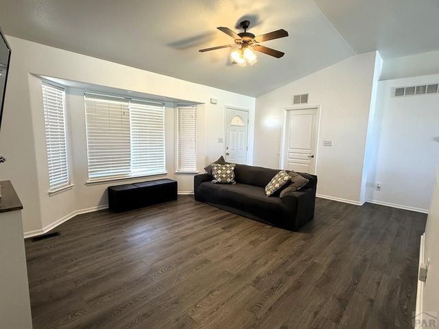 959 E Moonbeam Dr, Pueblo West, CO 81007