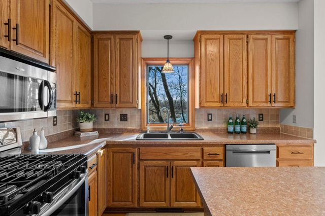 14751 62nd Avenue N, Maple Grove, MN 55311