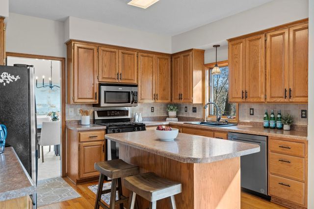 14751 62nd Avenue N, Maple Grove, MN 55311