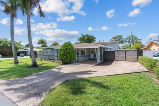 1498 NE 39th Street, Oakland Park, FL 33334