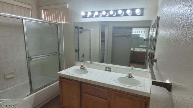 1325 Fiesta Grande Court, North Las Vegas, NV 89031