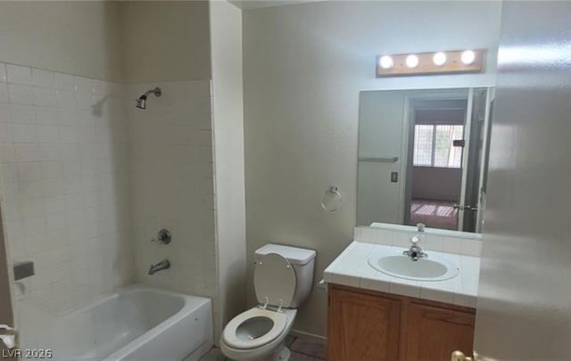 1325 Fiesta Grande Court, North Las Vegas, NV 89031