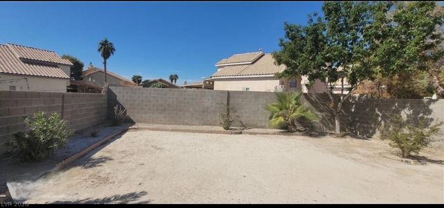 1325 Fiesta Grande Court, North Las Vegas, NV 89031