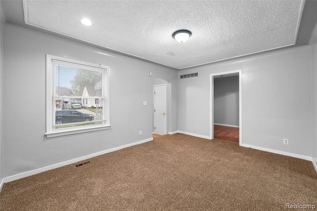 20300 Mccormick Street, Detroit, MI 48224