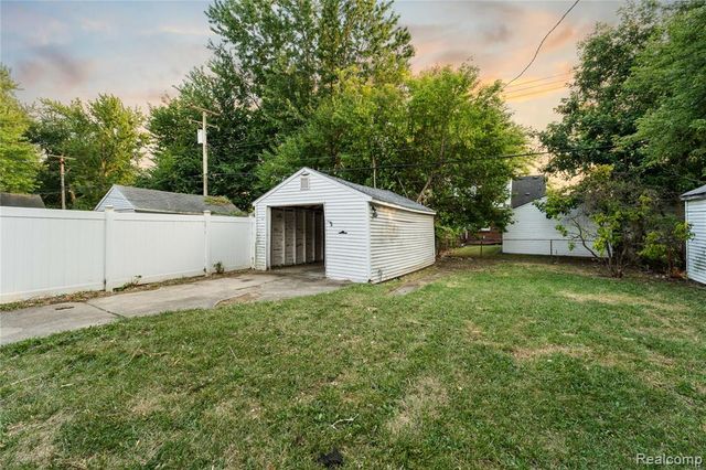 20300 Mccormick Street, Detroit, MI 48224