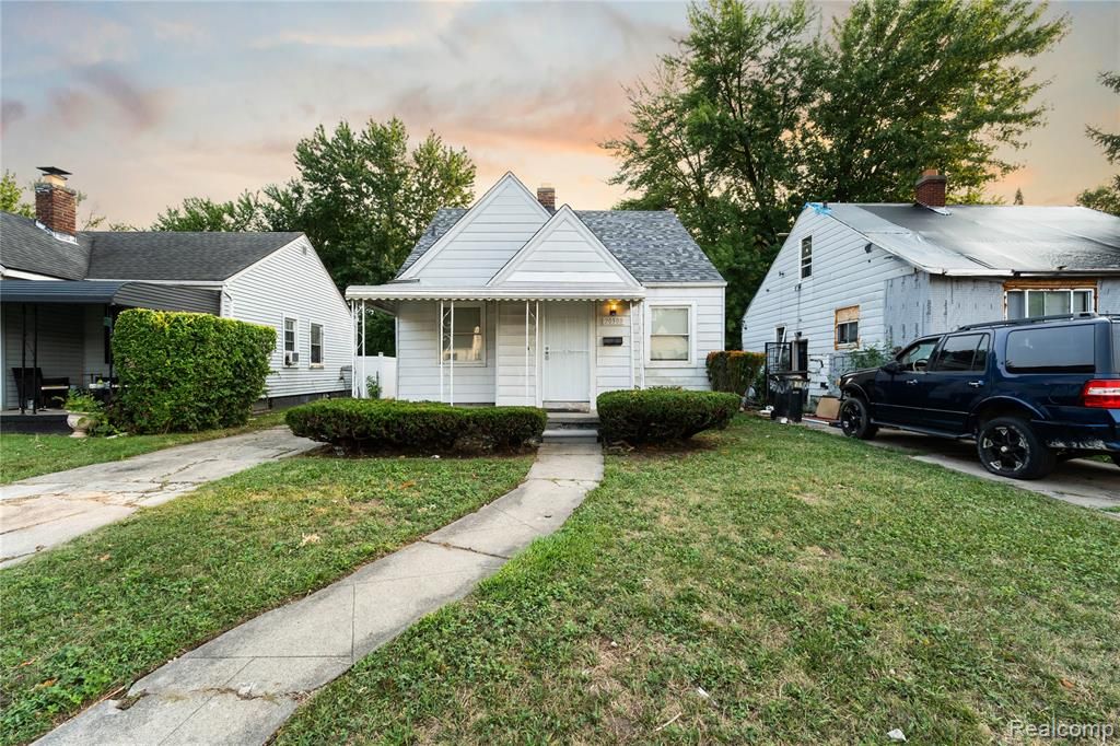 20300 Mccormick Street, Detroit, MI 48224