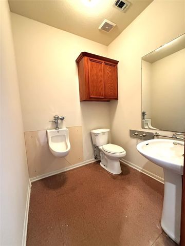 7110 W Mockingbird Lane, Pearland, TX 77584