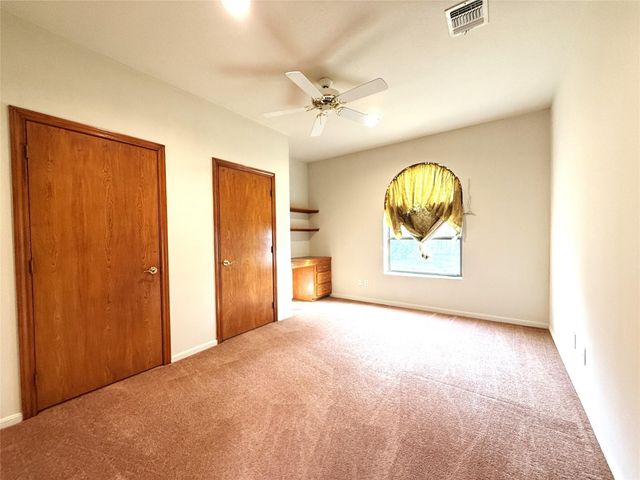 7110 W Mockingbird Lane, Pearland, TX 77584