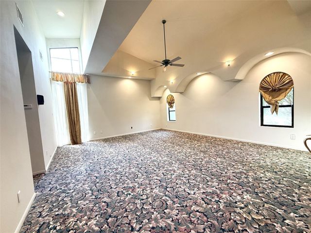 7110 W Mockingbird Lane, Pearland, TX 77584