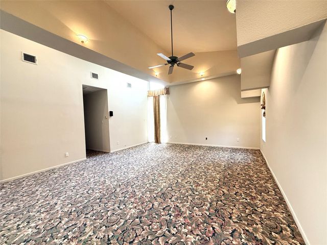 7110 W Mockingbird Lane, Pearland, TX 77584