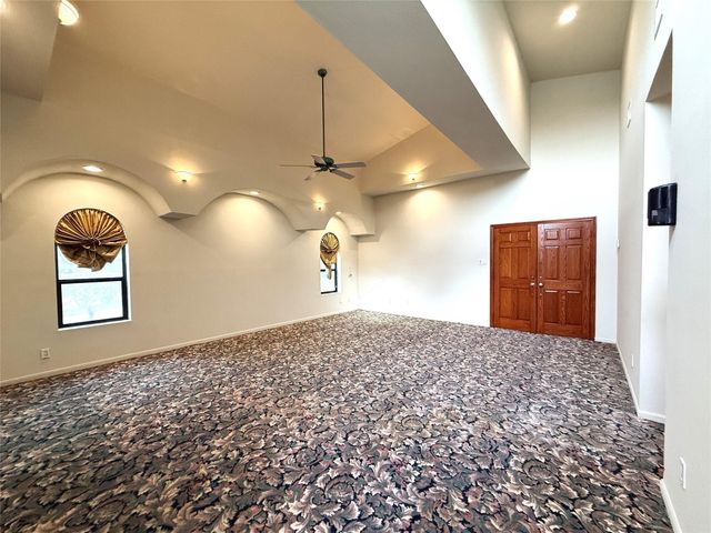 7110 W Mockingbird Lane, Pearland, TX 77584