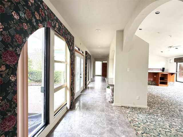 7110 W Mockingbird Lane, Pearland, TX 77584