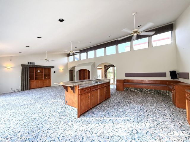 7110 W Mockingbird Lane, Pearland, TX 77584