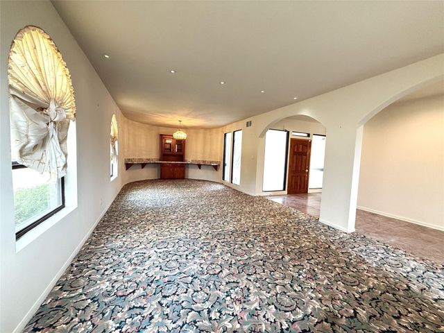 7110 W Mockingbird Lane, Pearland, TX 77584