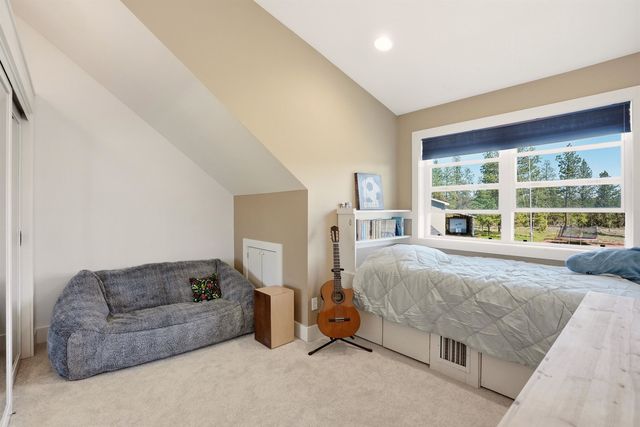 3916 W Brown Ln, Cheney, WA 99004