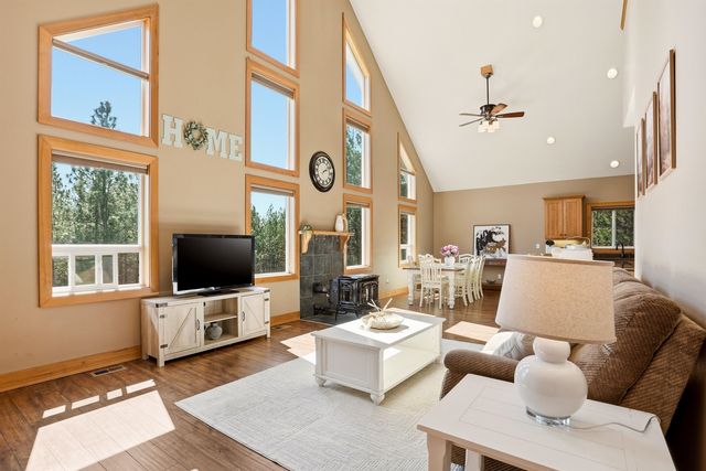 3916 W Brown Ln, Cheney, WA 99004