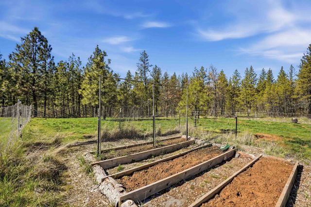 3916 W Brown Ln, Cheney, WA 99004