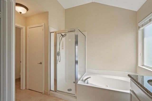 1806 Rosenborough LN N, Round Rock, TX 78665