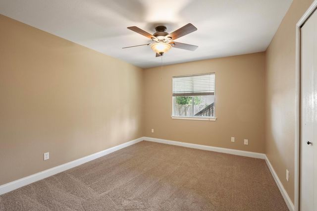 1806 Rosenborough LN N, Round Rock, TX 78665