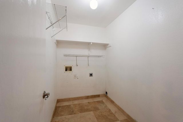 1806 Rosenborough LN N, Round Rock, TX 78665