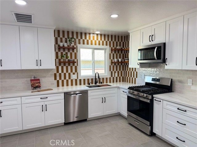 822 W 5th Street, Ontario, CA 91762