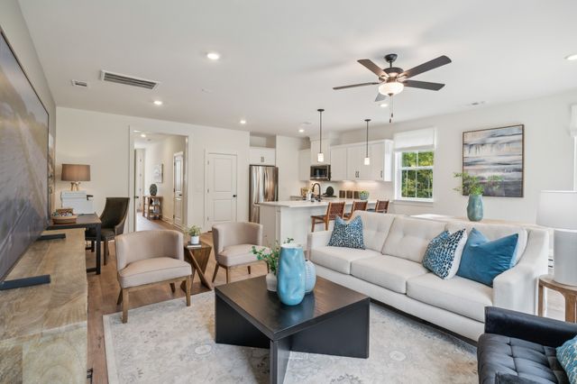 130 Valentine Aly, Nashville, TN 37218