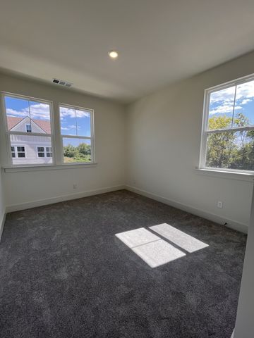 130 Valentine Aly, Nashville, TN 37218