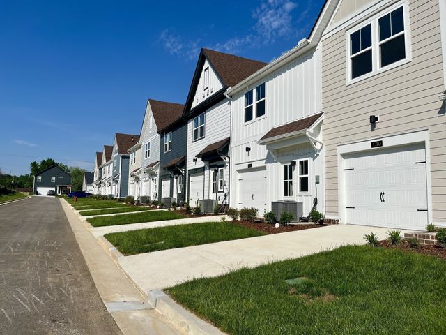 130 Valentine Aly, Nashville, TN 37218