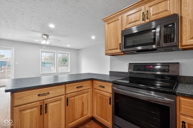 417 W Jackson Street, Knightstown, IN 46148