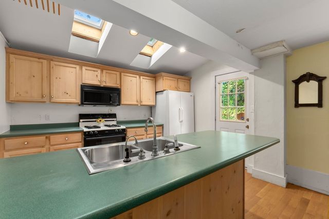 54 Buffum Street, Salem, MA 01970