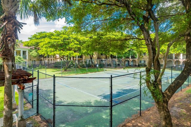 2474 Centergate Drive 203, Miramar, FL 33025