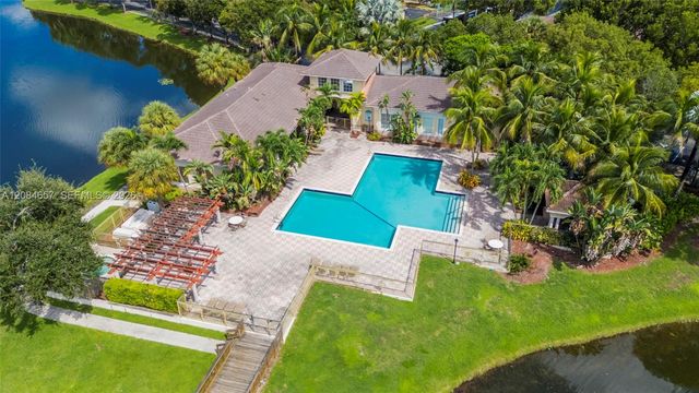 2474 Centergate Drive 203, Miramar, FL 33025