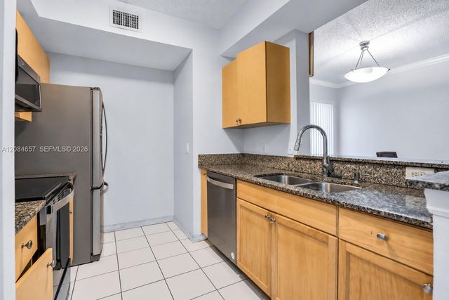 2474 Centergate Drive 203, Miramar, FL 33025