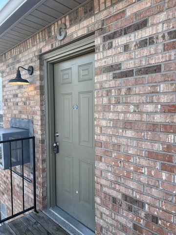 132 Ballygar St Apt C, Clarksville, TN 37043