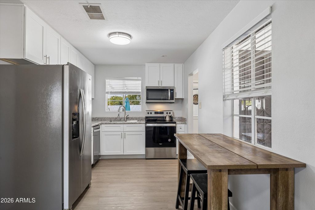 1321 W MARIPOSA Street, Phoenix, AZ 85013 — photo 2
