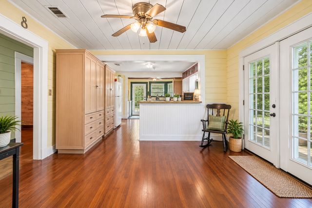 708 E Pine Street, Edgewood, TX 75117