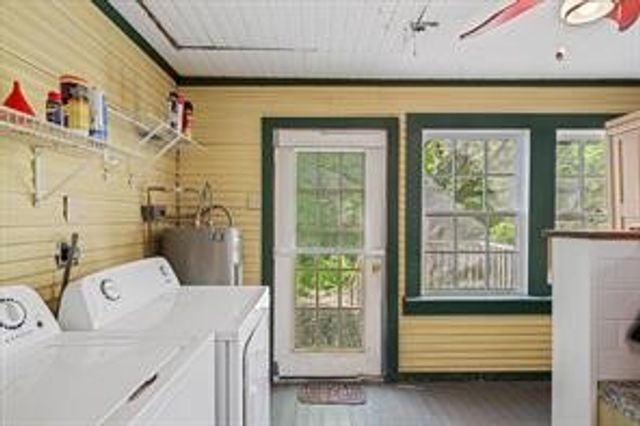 708 E Pine Street, Edgewood, TX 75117